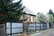 Продам дом в относительно экологически чистом районе 
