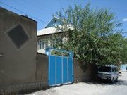 Аксукент 2х эт.благоустроен. дом,  20 сот. сад.все коммуникации.Х/П, Ж/К